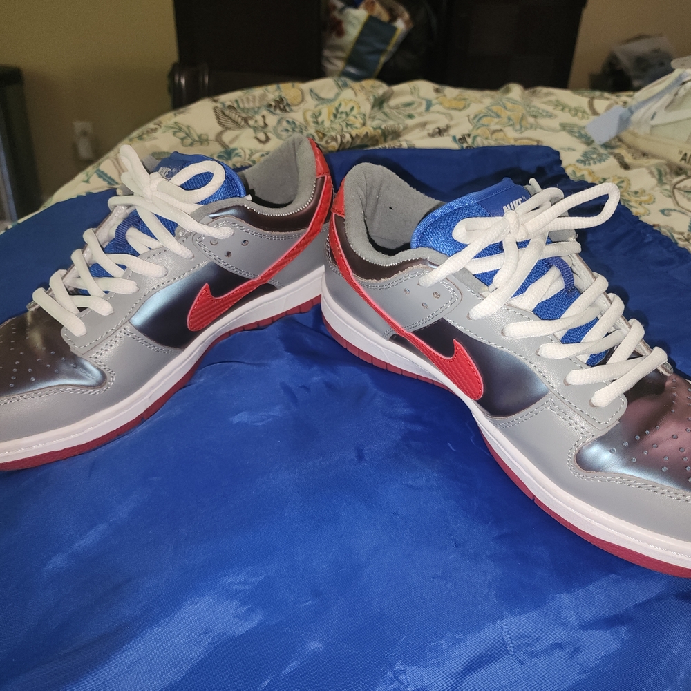 Nike Gray and Red Sneakers Classic Style
